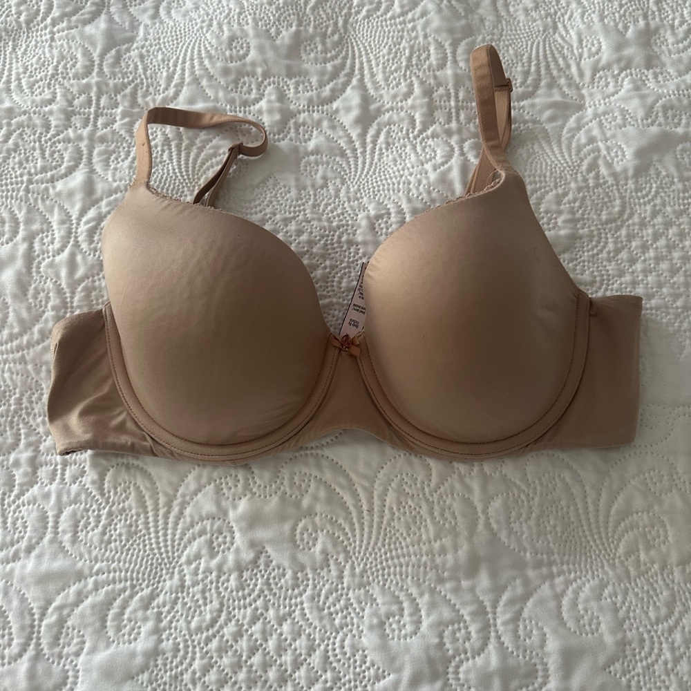Body by Victoria Secret Demi lines bra 38C